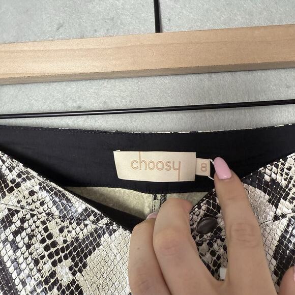 Choosy Elizabeth Snake Print Faux Leather Cropped Pants Womens Size 8 - Picture 5 of 13